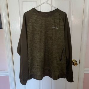 Columbia sweatshirt